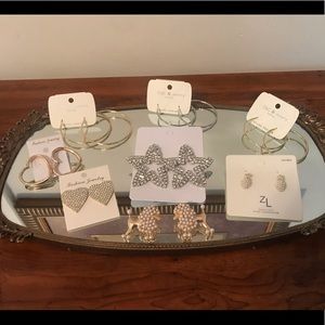 ✔️NWOT Ladies Earrings 🌹